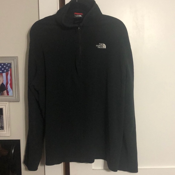 Gently worn-half zip North Face Men’s fleece XL